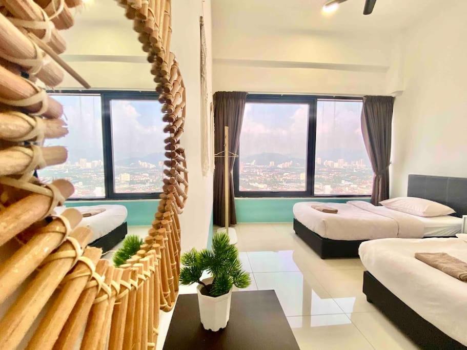 Tropicana 218 Macalister #top Floor #wideangleviews #infinitypool #georgetown #8pax #3br 2bath #2queen 4single #near Island Hospital #quality Well Maintained #private Host * George Town